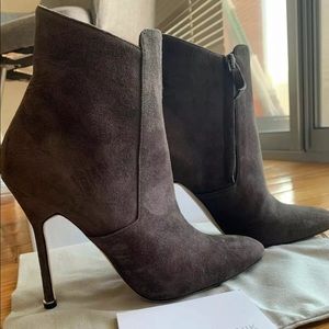 Manolo Blahnik BRAND NEW Shanta Grey Suede Boots
